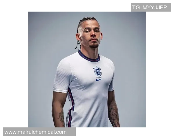 伟大足球明星头像的魅力与影响力探讨 伟大足球明星头像的魅力与影响力探讨