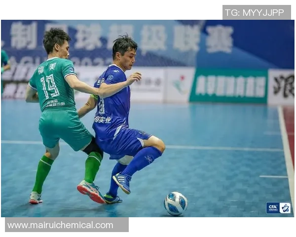 深圳足球队强势领跑联赛积分榜以50分稳居第一位置 深圳足球队强势领跑联赛积分榜以50分稳居第一位置